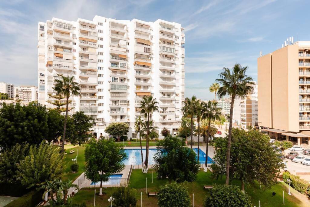 شقة Amplio Con Vistas Al Mar Y Piscina En بينالماذينا المظهر الخارجي الصورة